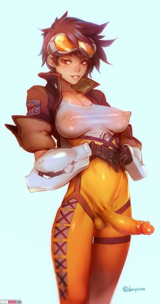 Futanari Tracer with hard cock and see trough clothes