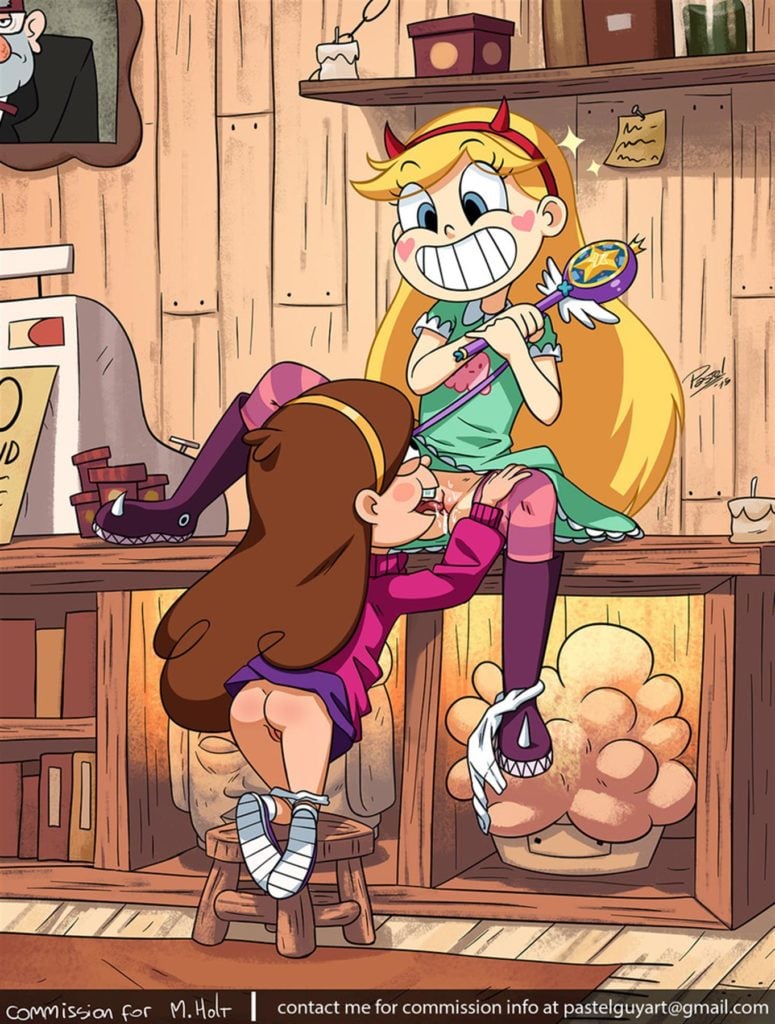 Mabel Pines eating out Star