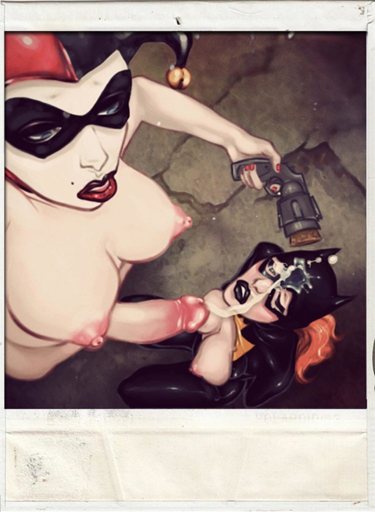 Futanari Harley Quinn making batgirl suck her dick