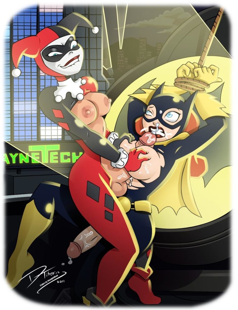 Futanari Harley Quinn cumming between Batgirls tits